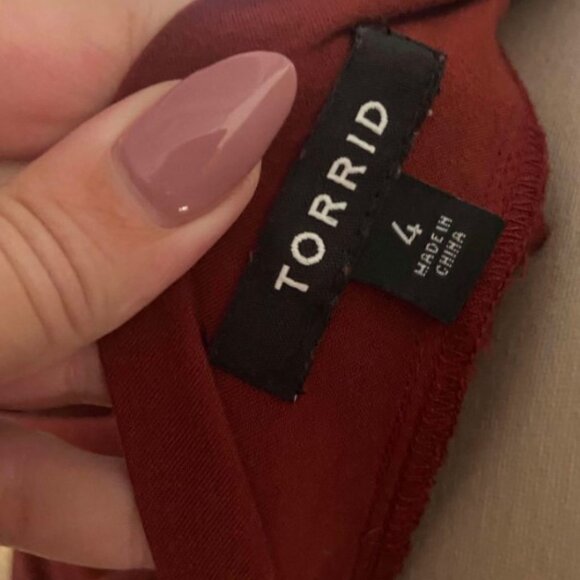 Torrid Size 4 (26W) Brick Red Challis Button Front Mini Skirt - Picture 8 of 8